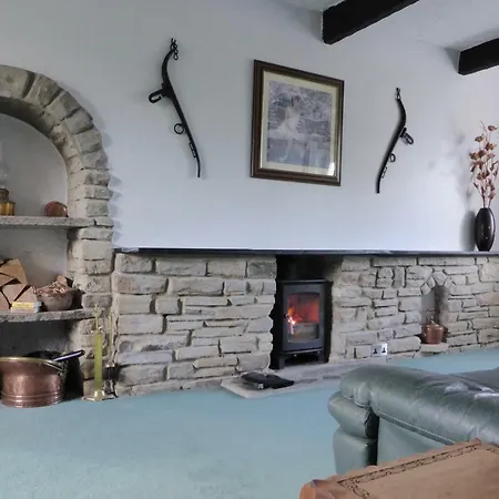 Bridge Cottage, Bainbridge, With Riverside Garden! 펜션 *