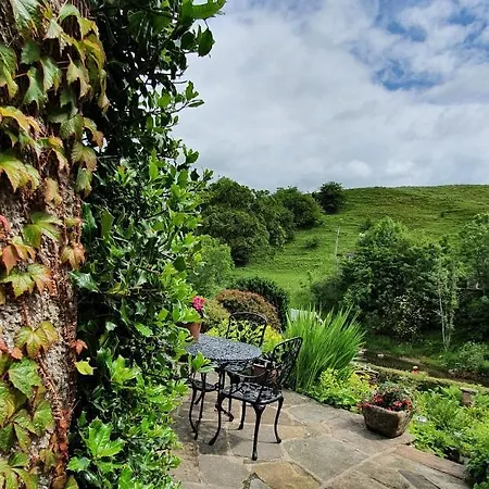 Bridge Cottage, Bainbridge, With Riverside Garden! Сasa de vacaciones Bainbridge