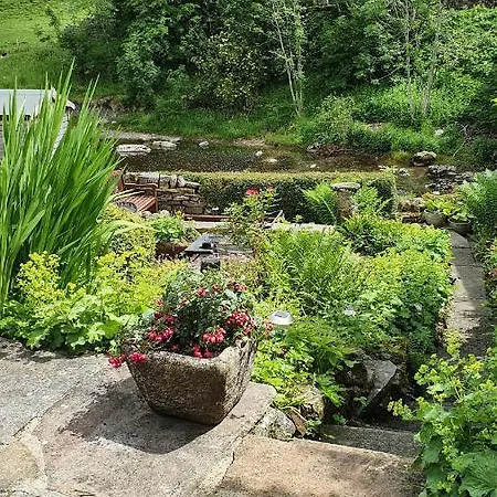 Bridge Cottage, Bainbridge, With Riverside Garden!